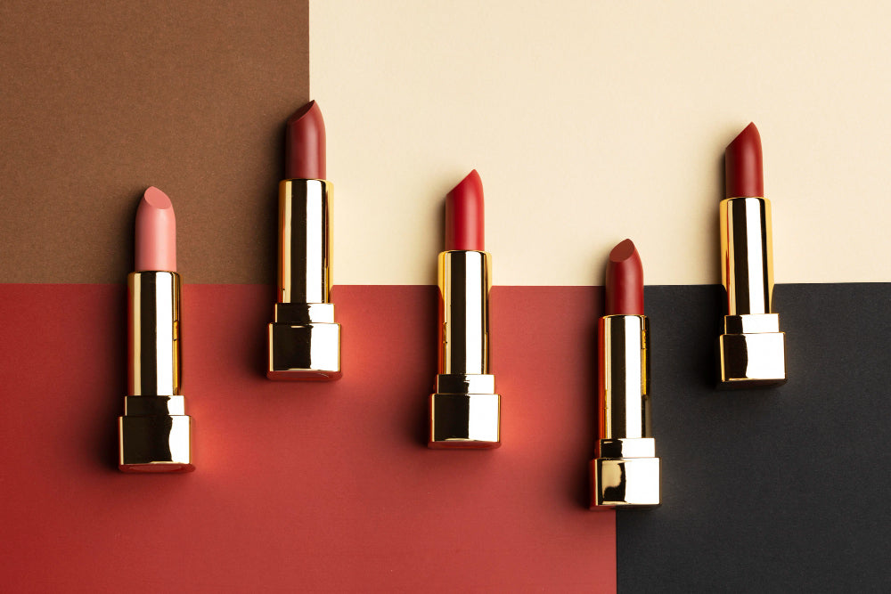 L’Oréal Paris Colour Riche Lipstick and Lip Liner Set, Includes 1 Satin Lipstick and 1 Creamy Lip Pencil For Bold, Nourished Lip Color, Worth It, 1 Kit